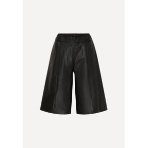 100321 shorts - Black